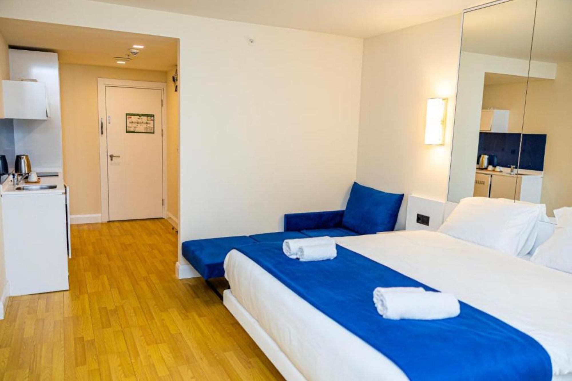 Delux Sea View Aparthotel In Orbi City Batumi Exterior photo