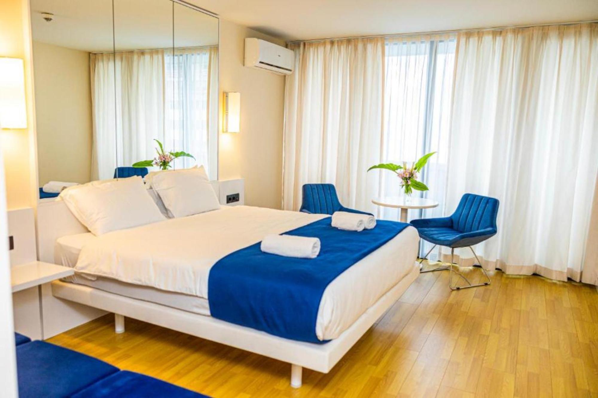 Delux Sea View Aparthotel In Orbi City Batumi Exterior photo